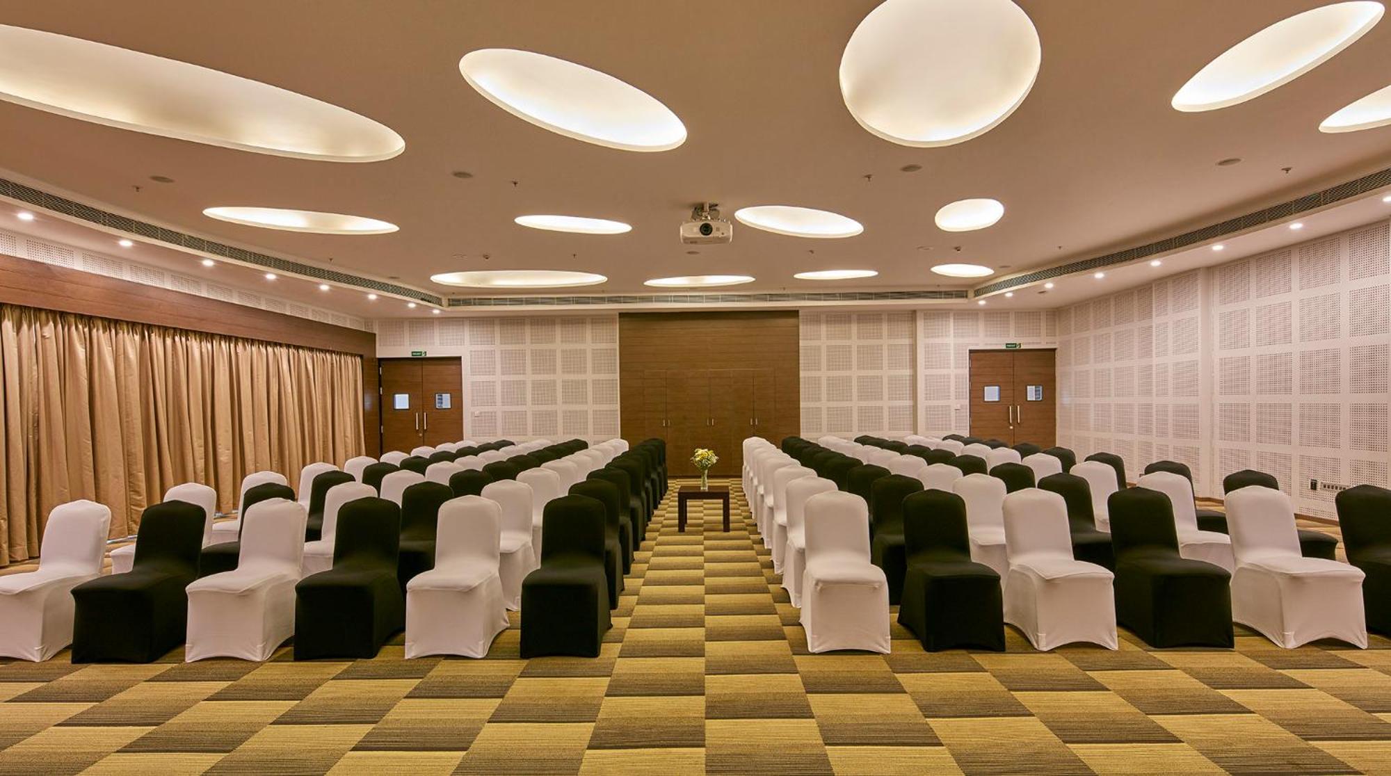 Signature Club Resort Devanahalli Buitenkant foto